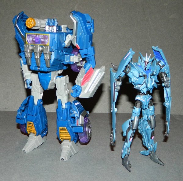 Transformers Fall Of Cybertron Minions Rumble, Frenzy, Ravage And Ratbat In Hand Images Of Wave 1 Toys  (38 of 42)